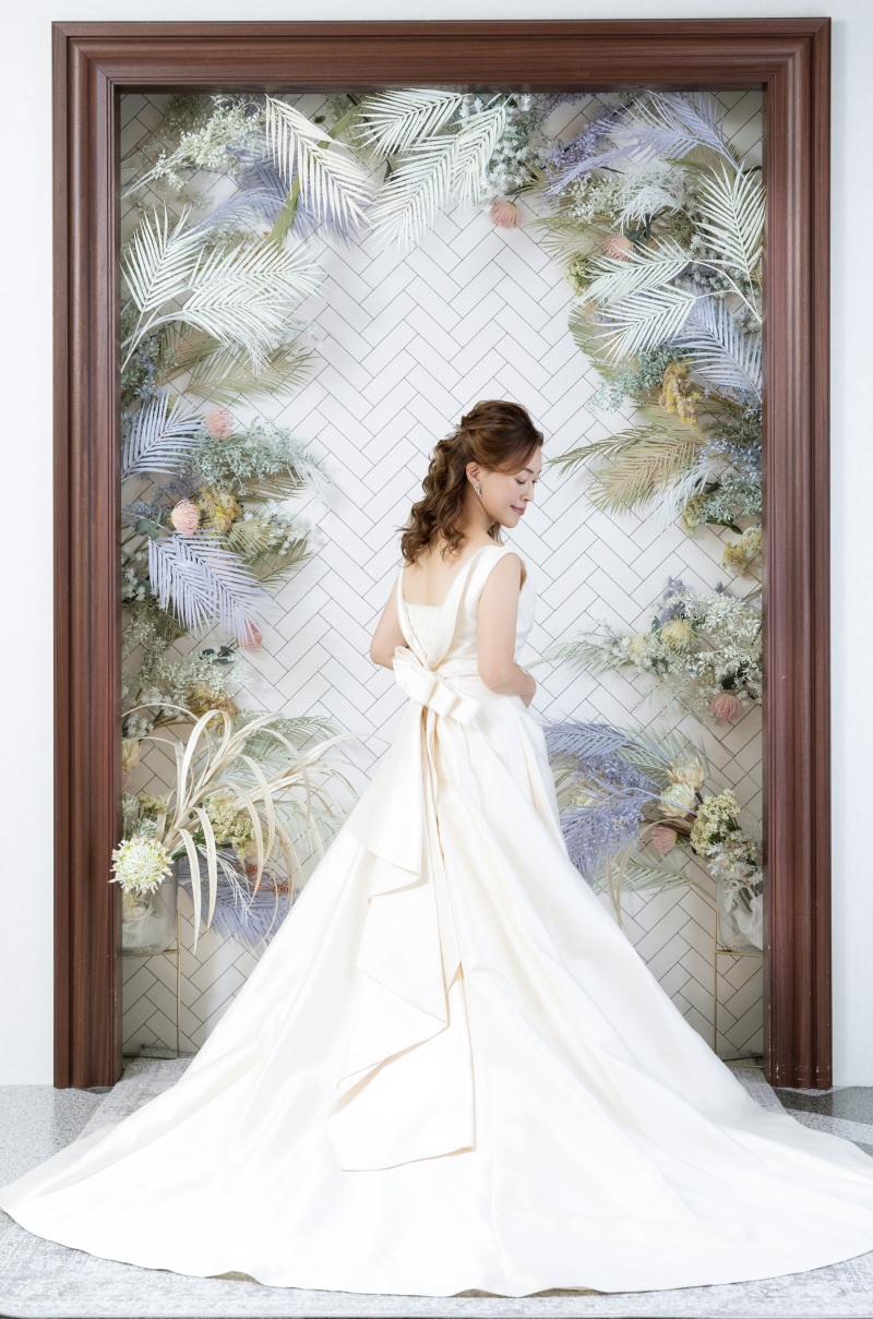 後ろのデザインまで綺麗に！