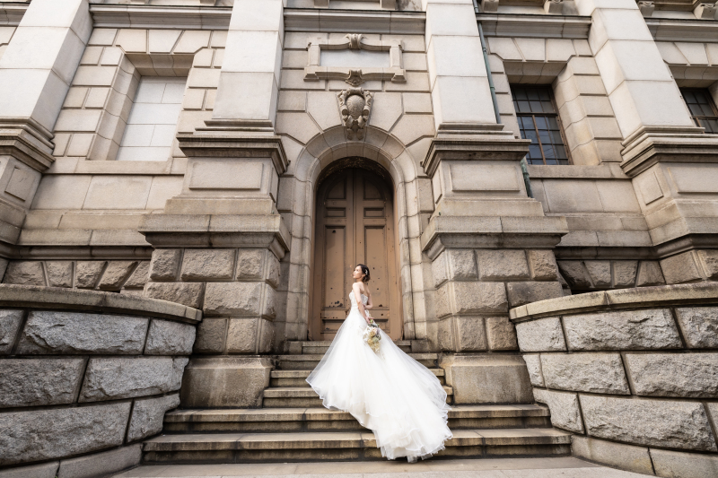 歴史博物館の前で