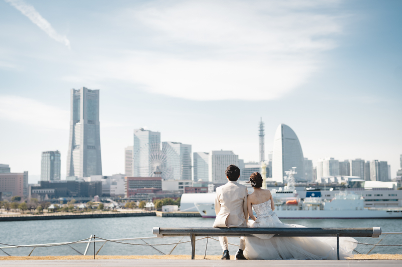 仲良く並ぶ後ろ姿のお写真も