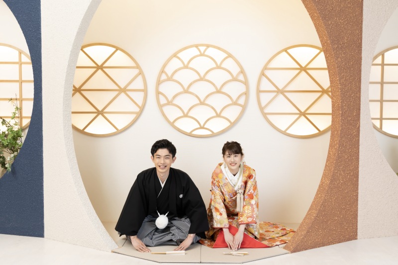 まずは定番お辞儀ショット！