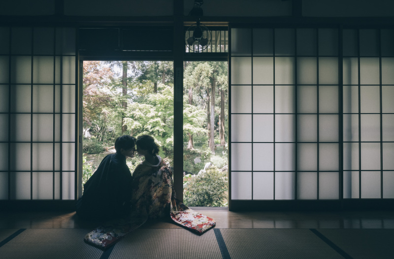 縁側でもロマンチックに