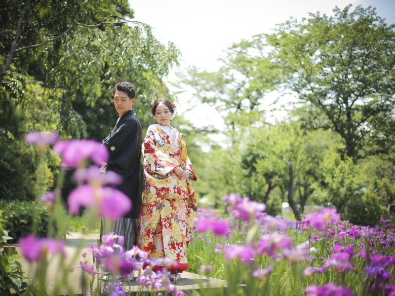 花菖蒲に囲まれて