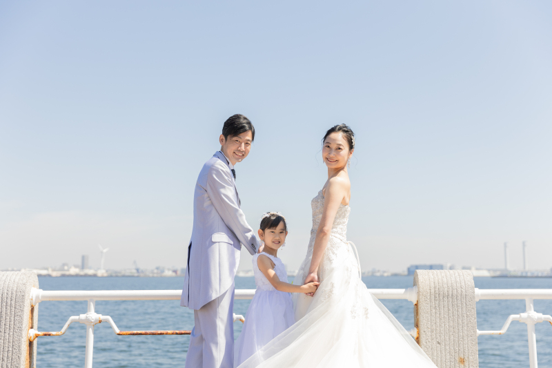 青空をバックに