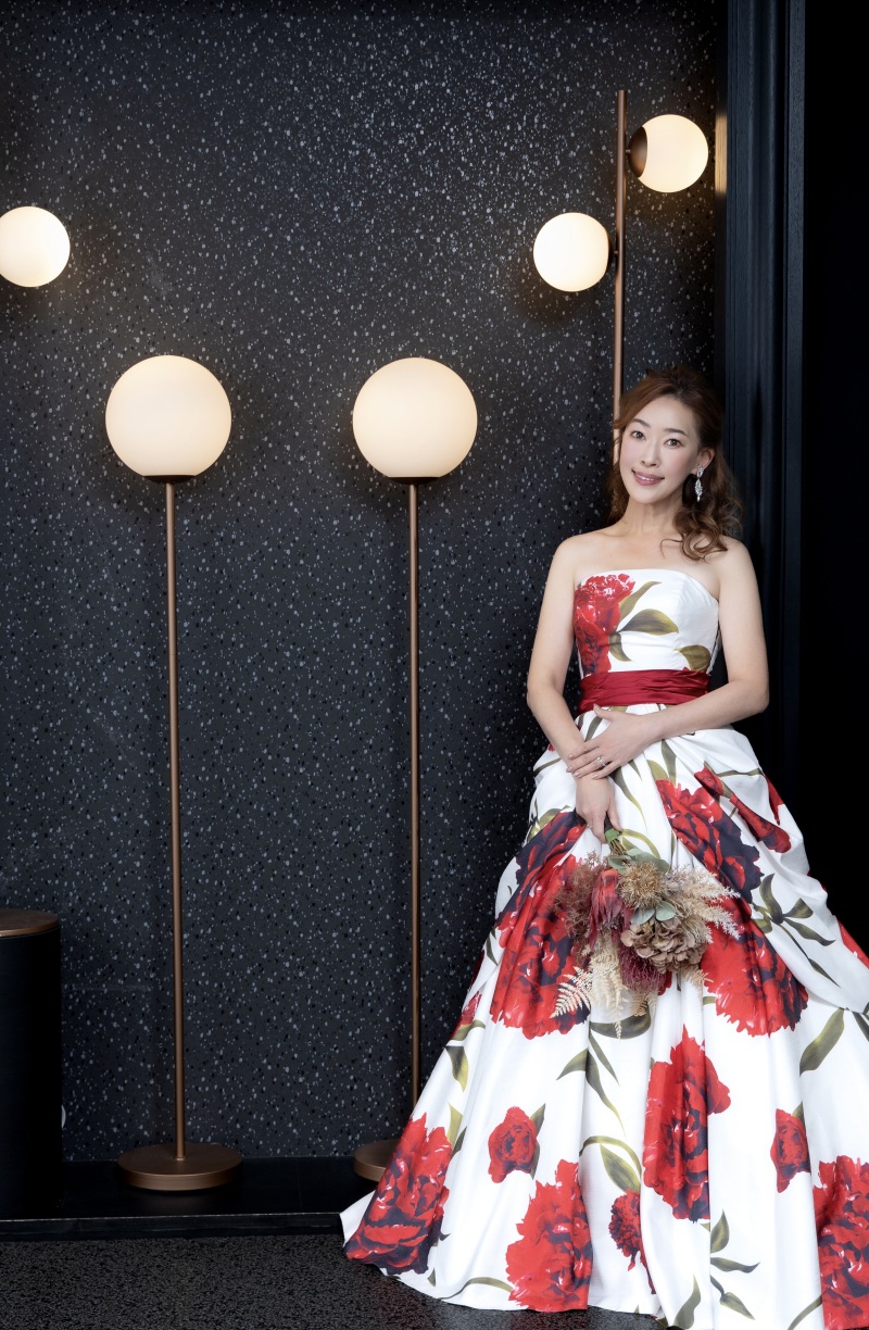 落ち着いたシックな背景でのワンショット✴︎