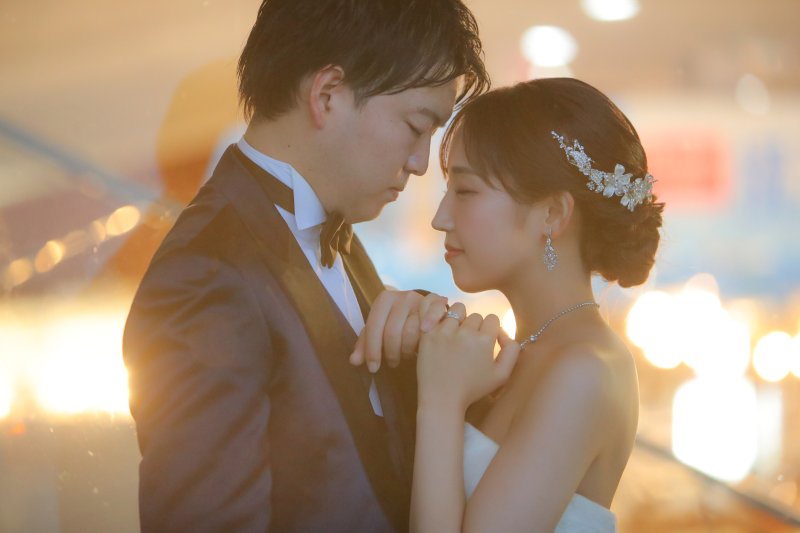 夕焼けを背景に