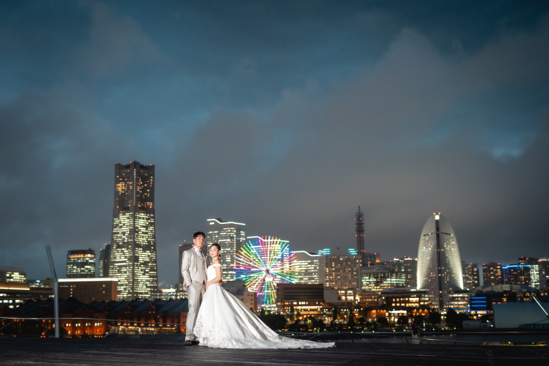 日が落ち、みなとみらいライトアップ*･