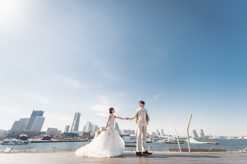 青空の下で開放感のあるお写真を