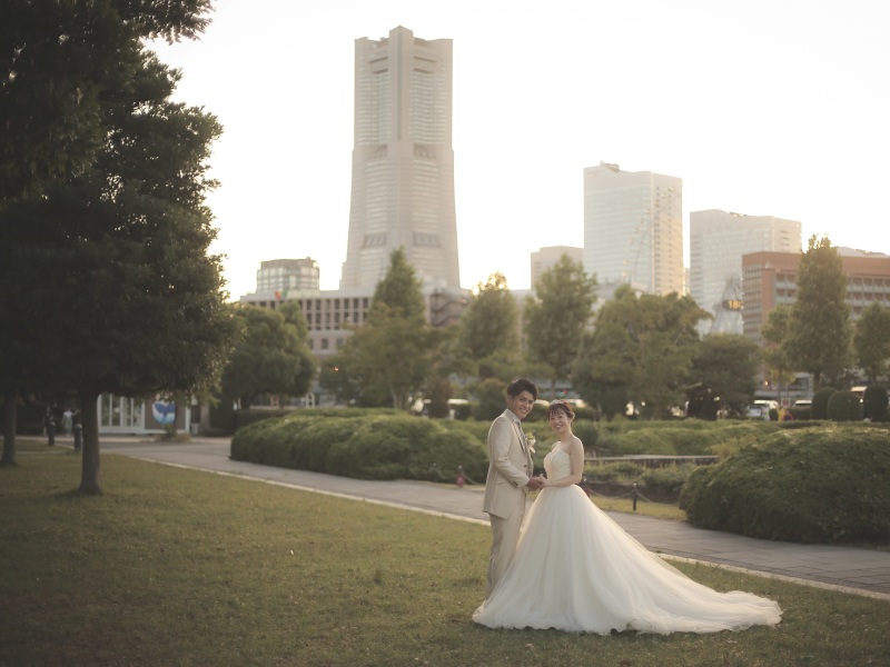 赤レンガだげではなく緑をバックに