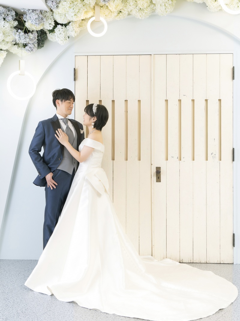 向かい合わせのポーズ