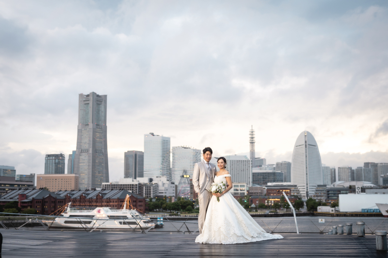 日が落ちる前のみなとみらいと…