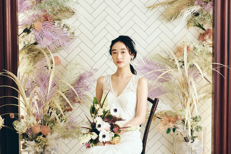 【通常価格138,000円(税抜)が期間限定で5万円OFF】【衣裳2着選び放題】洋装ソロウェディング撮影アルバム12P付きプラン