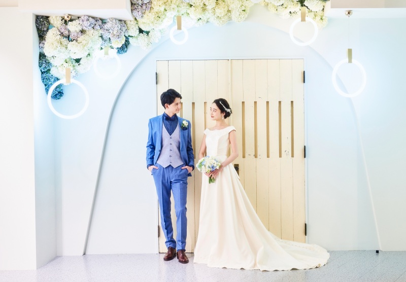 【通常価格158,000円(税抜)が期間限定で5万円OFF!】【衣裳2着選び放題】洋装スタジオ撮影12Pアルバム付きプラン