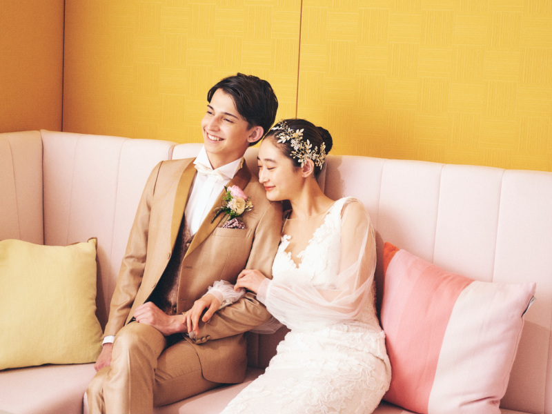 【通常価格158,000円(税抜)が期間限定で5万円OFF!】【衣裳2着選び放題】洋装スタジオ撮影12Pアルバム付きプラン