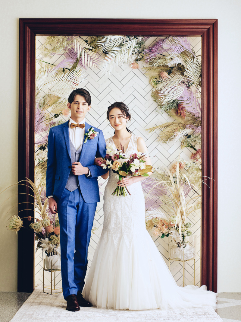 【通常価格228,000円(税抜)が期間限定で5万円OFF！】【衣裳2着選び放題】和装洋装スタジオ撮影18Pアルバム付きプラン