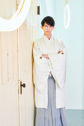 ご新郎様ヘアセット&メイク無料に♪