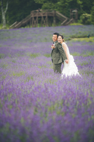 eneen wedding GUNMA_【花畑】季節の花々に囲まれて色鮮やかなフォト