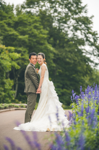 eneen wedding GUNMA_【花畑】季節の花々に囲まれて色鮮やかなフォト