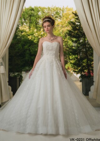 ベリークラウディア