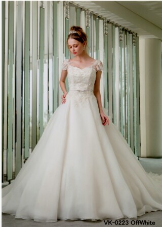 ベリークラウディア