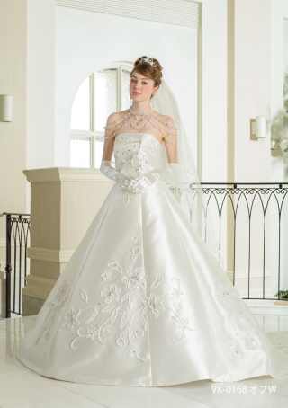 ベリークラウディア