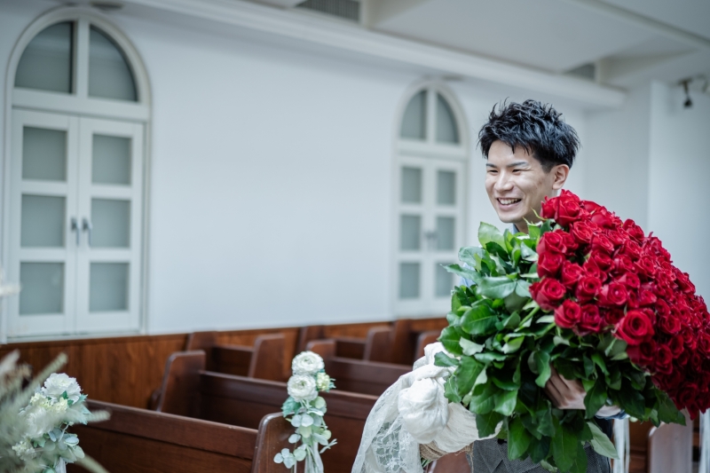 100本のバラの花束