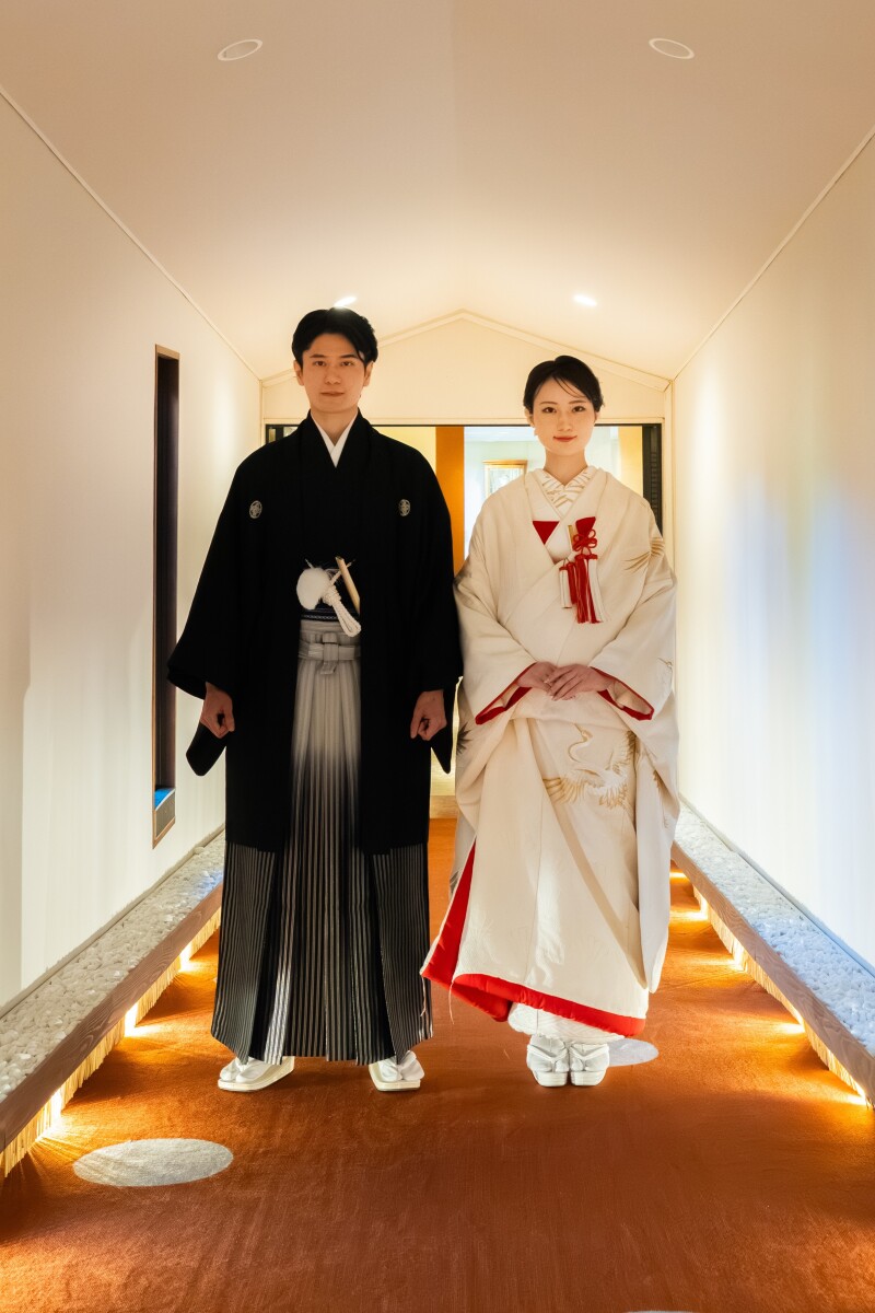 【チャペル+神殿+和室】洋装1着+和装1着|衣装300着から選び放題&土日UPなし(追加料なし)データ、着付け、美容、小物込み