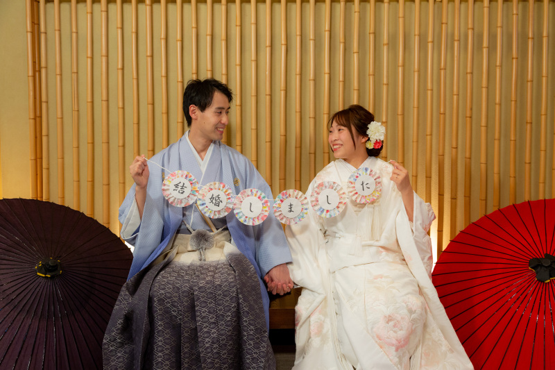 【本格和装でスタジオフォト】色打掛、白無垢どちらかをチョイス!(家族との撮影も無料、美容、データ付き)