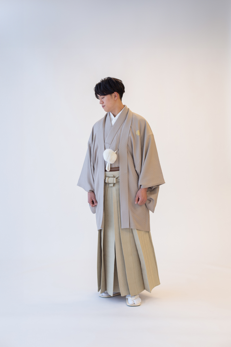 グレージュ紋服