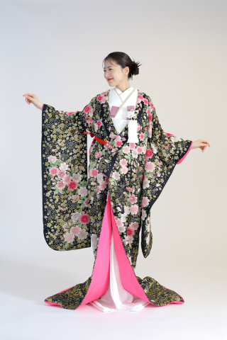 62-318　手刺繍黒地桜花