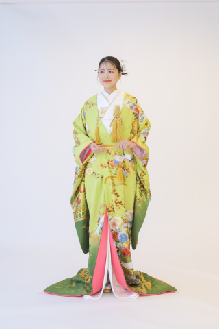 56-357　緑ぼかし鶴山水文様