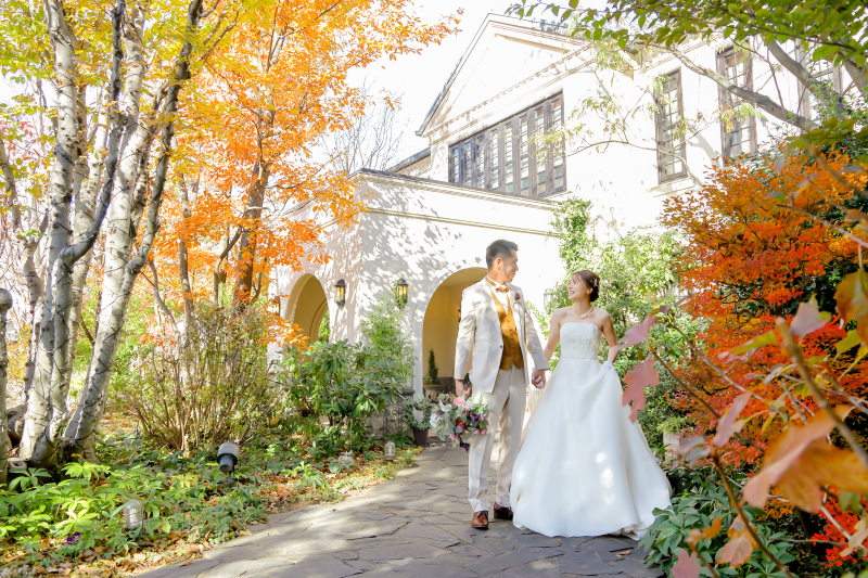 美しいエントランスにて