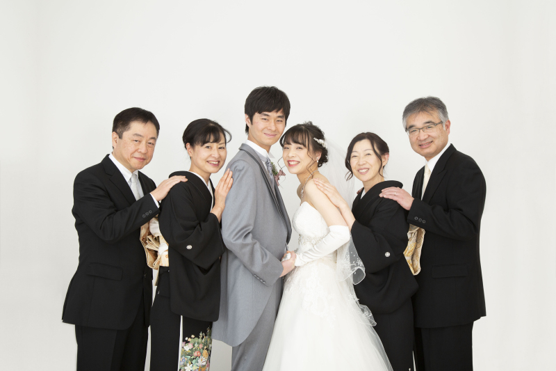 家族みんなでファミリーウエディングフォト