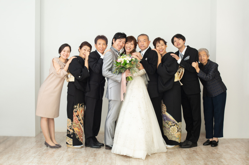 【家族撮影無料】洋装スタジオプラン|衣装+美容+撮影|新スタジオで撮れる|1日で衣装選び〜撮影完結OK!