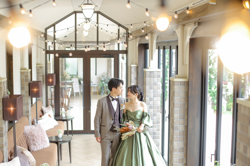 【親子で◎】結婚式場フォト|新郎新婦洋装1着|挙式風|チャペル&ガーデン&邸宅で撮れる|お子さまと一緒に撮影|全データ付