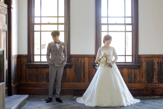 【全データ付き】大正モダン建築｜洋装ロケプラン｜結婚式前撮り｜新郎新婦洋装1着｜オンライン相談◎｜国登録有形文化財｜ロケ代込み