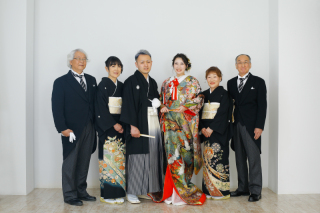 【家族撮影無料】和装プラン｜衣装＋美容＋着付＋撮影｜新スタジオで撮れる｜1日で衣装選び〜撮影完結OK！