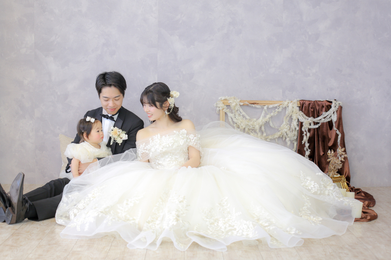 【ハツコエンドウ特別プラン】スタジオフォト|ブランドドレス&タキシード|結婚式の前撮りにも|1日で衣装選び~撮影完結OK!