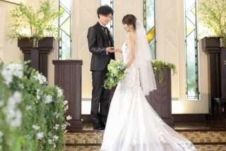 【最大7万円特典】結婚式場フォト｜全データ・アルバム2冊付｜チャペル＆ガーデン＆邸宅で撮れる｜期間限定｜土日祝料金50%オフ 
