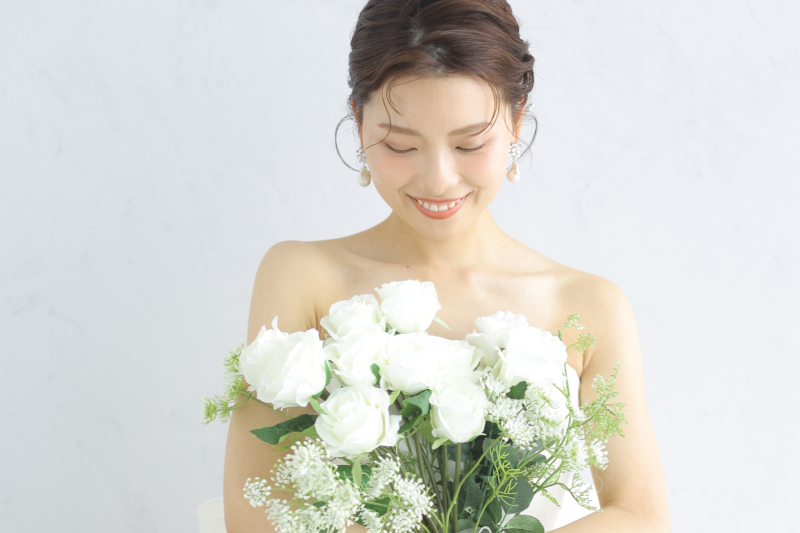 【当店人気No,1】洋装スタジオプラン|ドレス&タキシード|結婚式前撮りにおすすめ|データ30カット付|8万円台で叶う