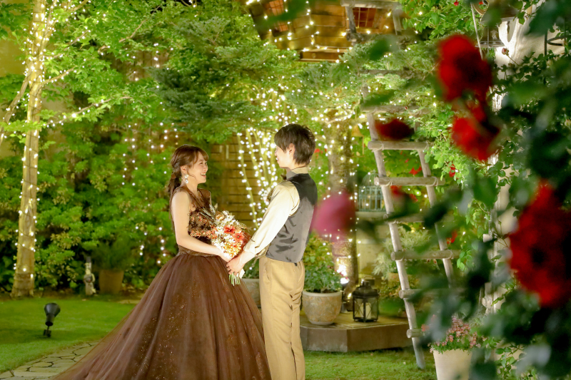 【選べる特典!】結婚式場フォト|衣装+美容+フィッティング+撮影|期間限定|イルミネーションで撮れる|土日祝日会場使用料半額