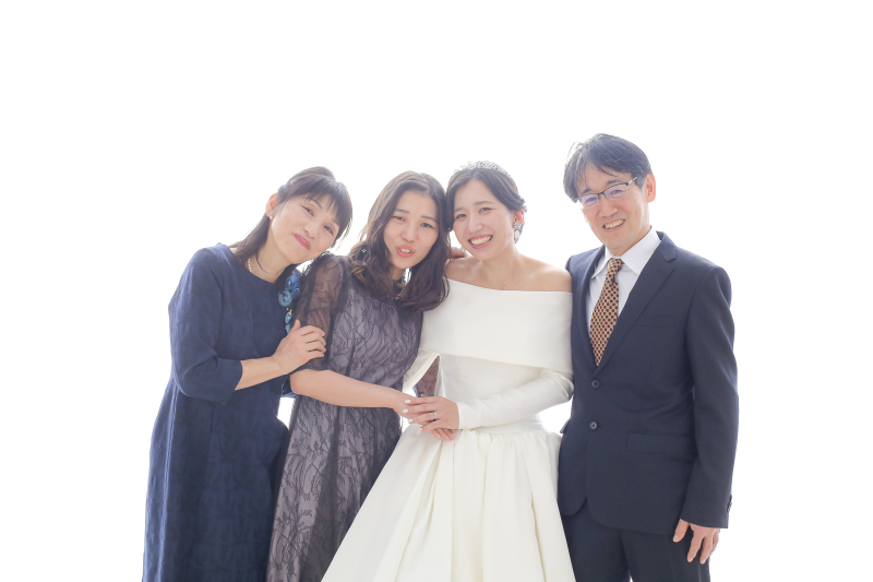 【家族撮影無料】洋装スタジオプラン|衣装+美容+撮影|新スタジオで撮れる|1日で衣装選び〜撮影完結OK!