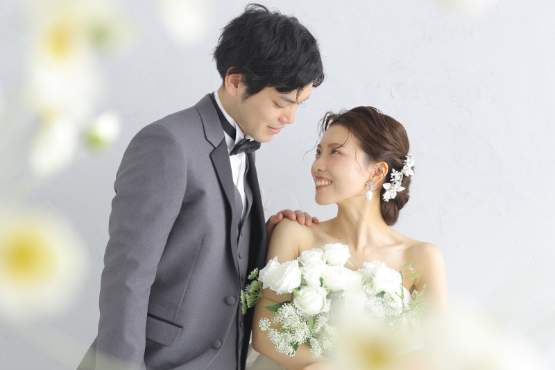 【当店人気No,1】洋装スタジオプラン|ドレス&タキシード|結婚式前撮りにおすすめ|データ30カット付|8万円台で叶う