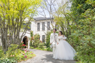 【最大33,000円オフ】チャペル&ガーデン&邸宅フォト｜衣装＋美容＋フィッティング＋撮影｜洋装1着プラン｜全データ付｜期間限定