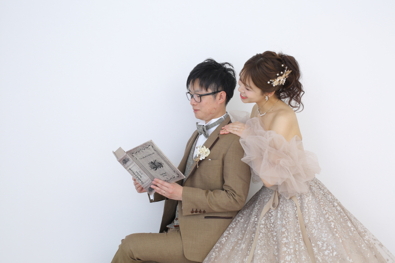 【2025年7月スタジオリニューアル】洋装プラン｜衣装＋美容＋撮影｜新スタジオで撮れる｜1日で衣装選び～撮影完結OK！