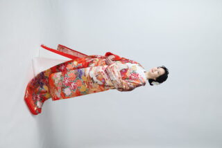 四季草花に流水