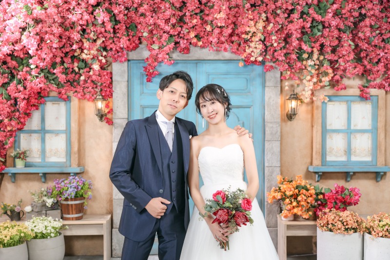 寄り添い合って