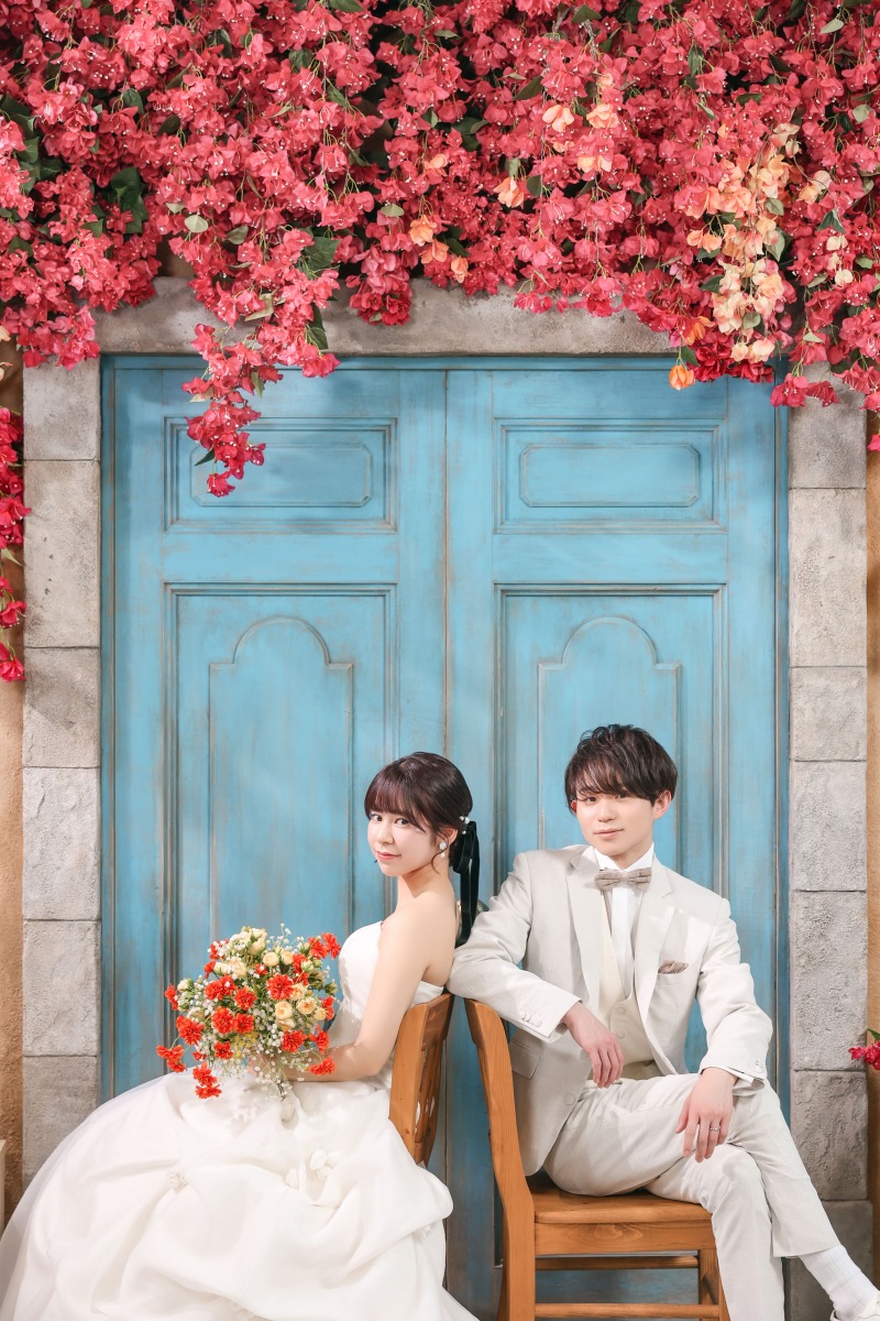 鮮烈な色彩と凛とした姿が印象的