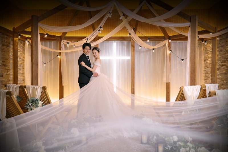 ベールに包まれて