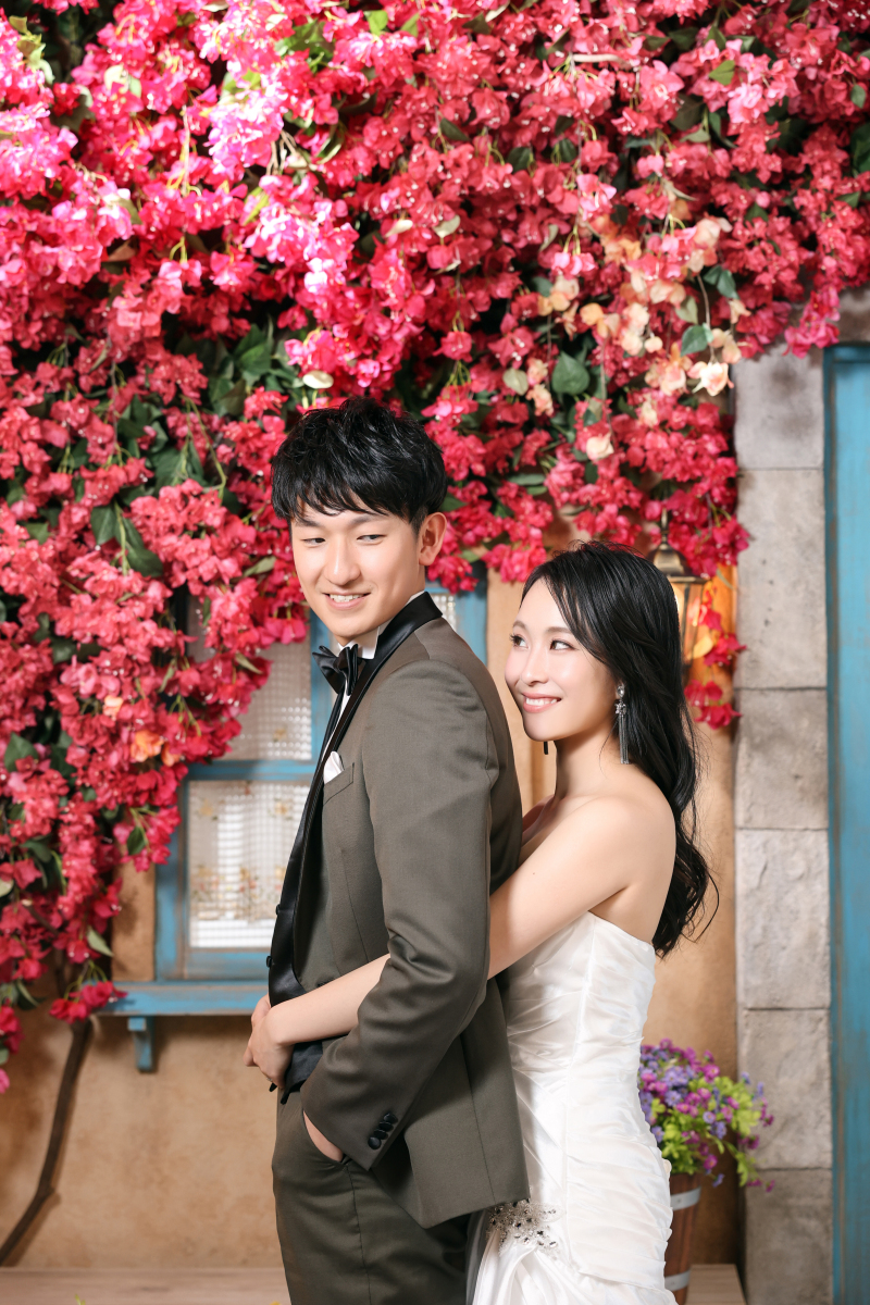 ブーゲンビリアに囲まれて