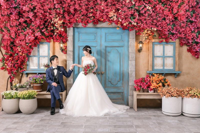 フラワーゲートの下で